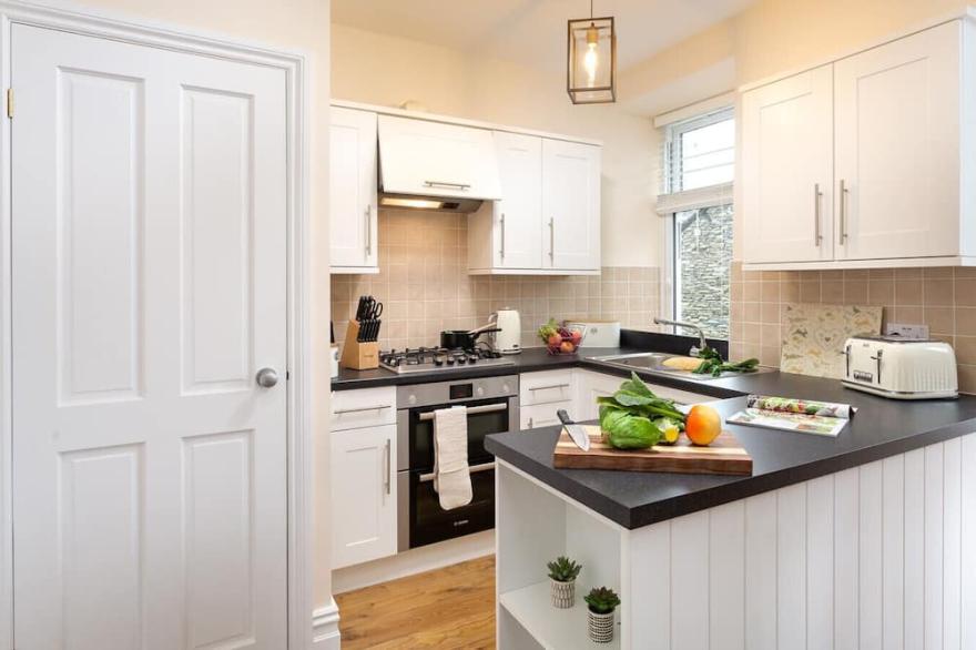 LINGMELL HOUSE, family friendly in Windermere