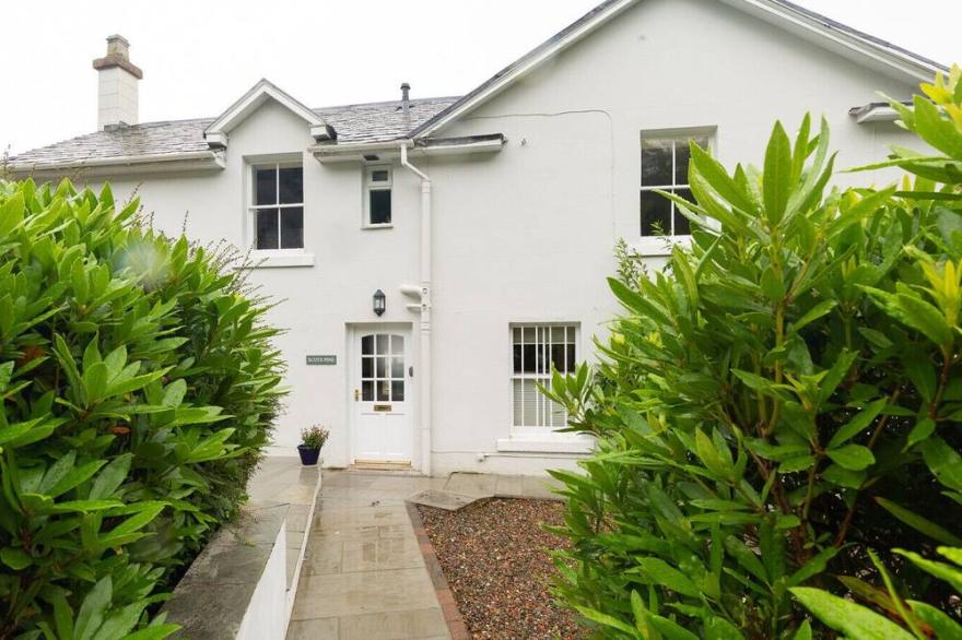 SCOTS PINE, pet friendly, with open fire in Keswick