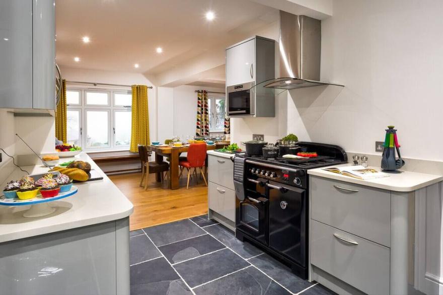 WYNFORD, pet friendly, with open fire in Ambleside