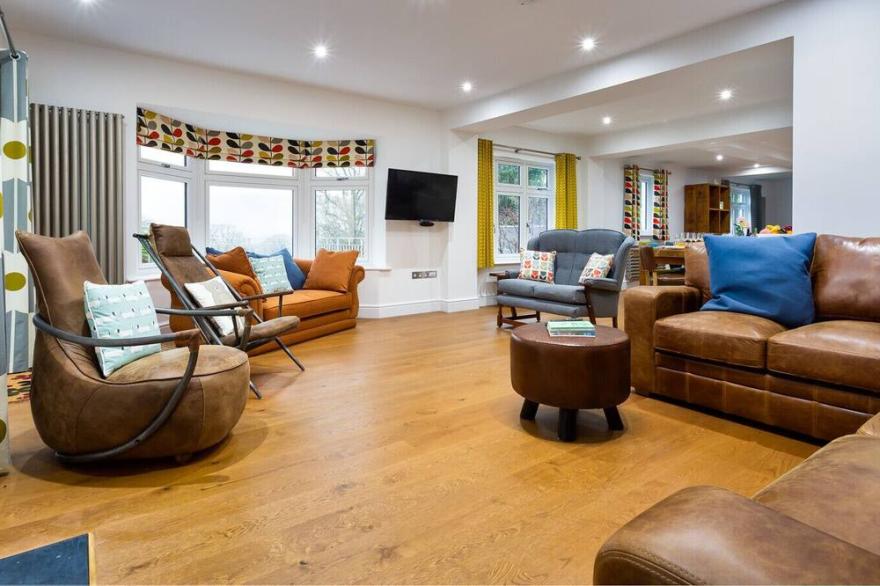WYNFORD, pet friendly, with open fire in Ambleside