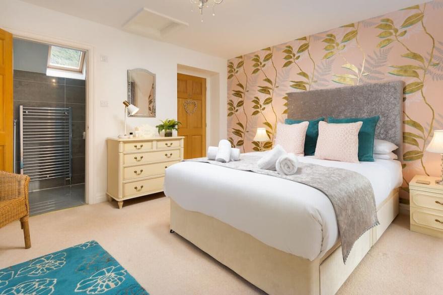 FAIRFIELD COTTAGE, family friendly, with a garden in Grasmere