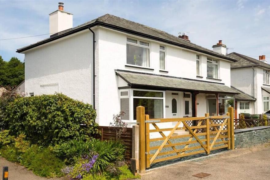 GREENGARTH, pet friendly, with open fire in Keswick