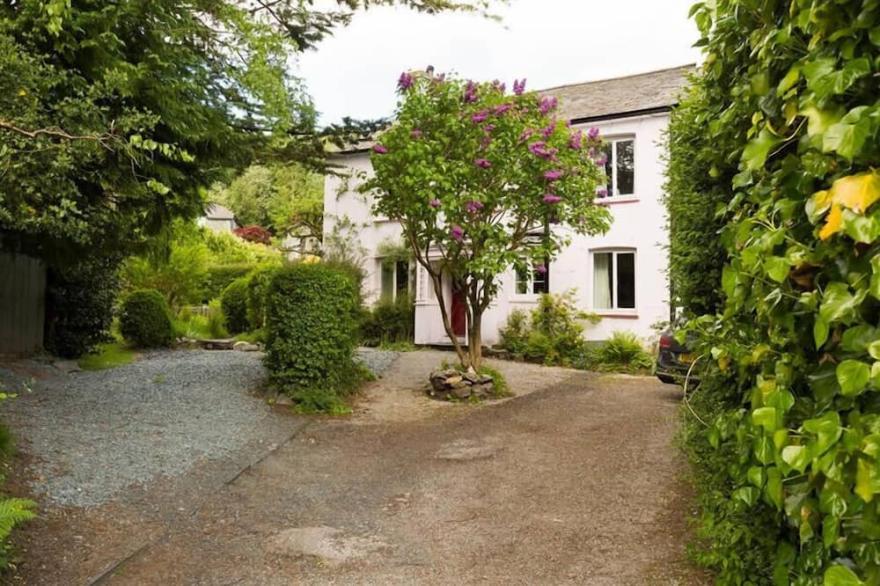 ROSE COTTAGE CONISTON, pet friendly, with open fire in Coniston