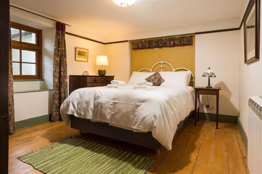 ROSE COTTAGE CONISTON, pet friendly, with open fire in Coniston