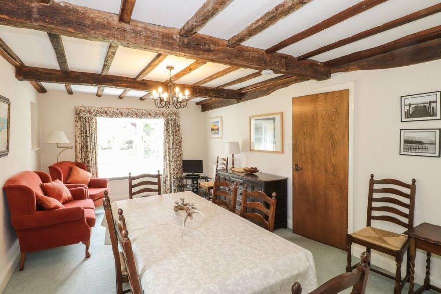 ECCLERIGG OLD FARM, pet friendly, with open fire in Ambleside