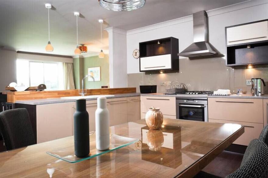 HARRISON STICKLE, family friendly in Bowness-On-Windermere