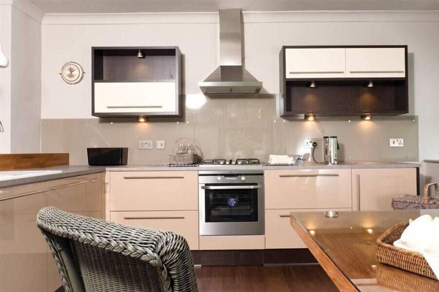 HARRISON STICKLE, family friendly in Bowness-On-Windermere