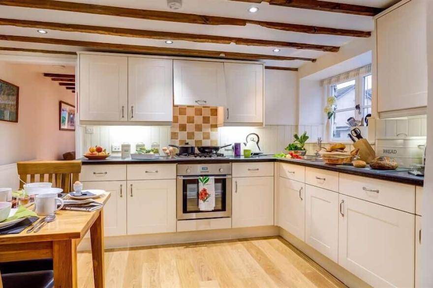 BYWAYS, family friendly, with open fire in Ambleside