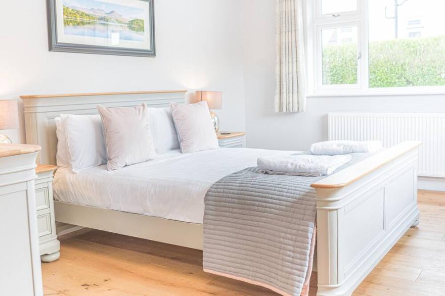 CEDAR WOOD, pet friendly, with a garden in Coniston