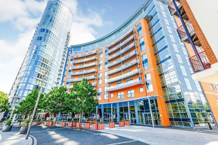 Studio Apartment in Gunwharf Quays