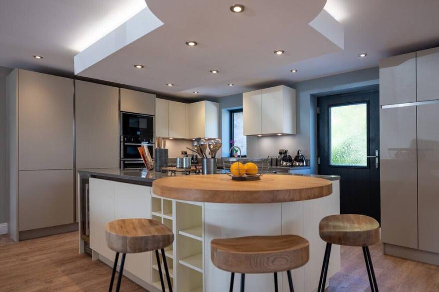 LANDOWER HOUSE, family friendly, luxury holiday cottage in Ambleside