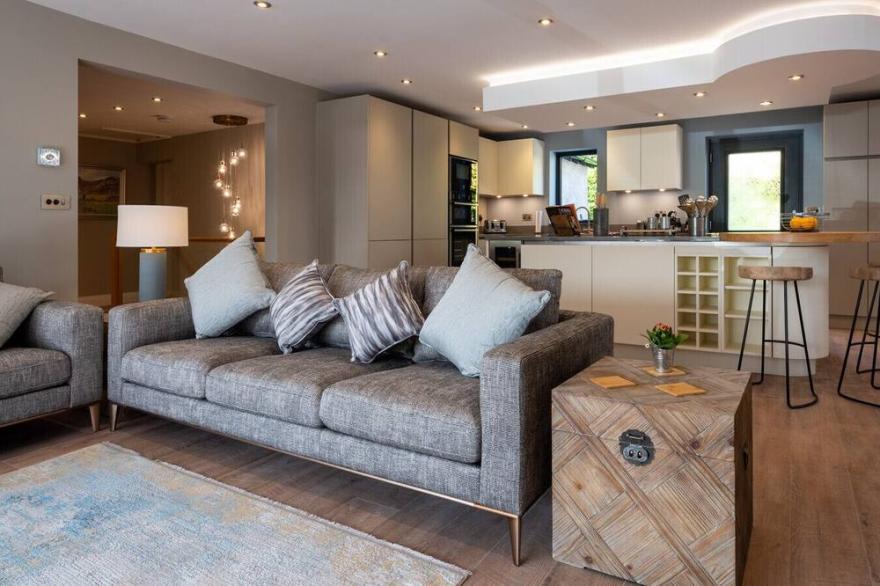 LANDOWER HOUSE, family friendly, luxury holiday cottage in Ambleside