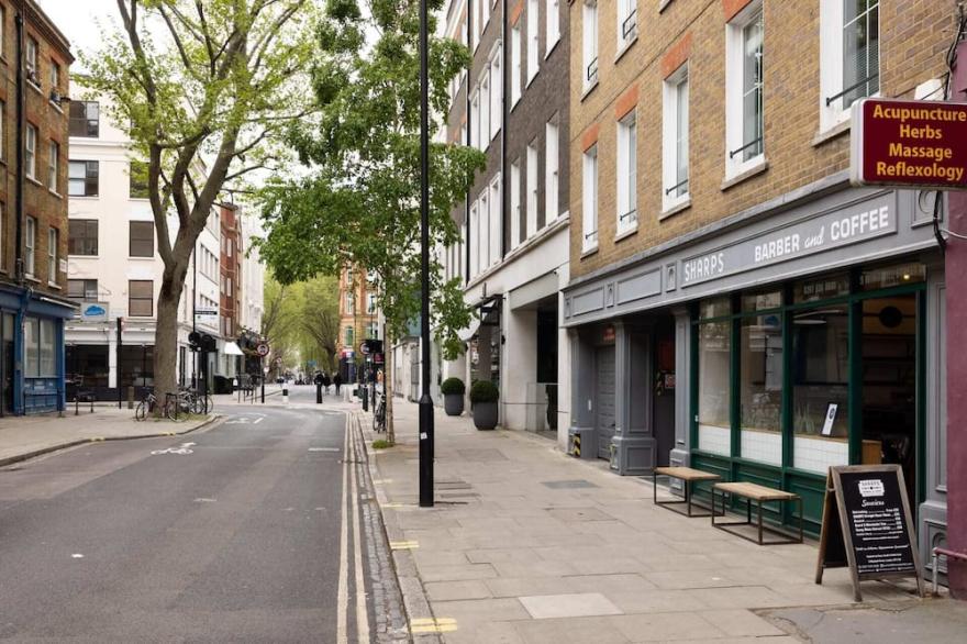 Modern Duplex near Oxford Street