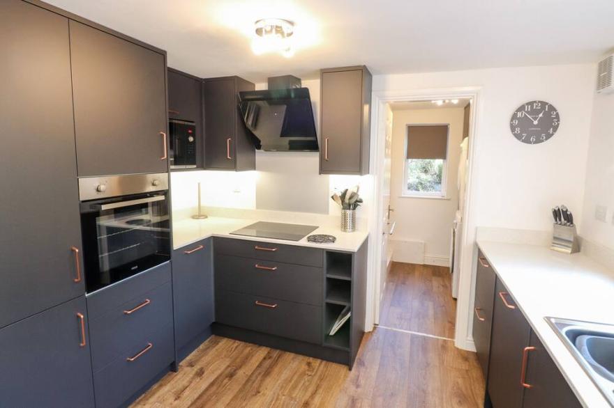 MARDALE, pet friendly, with a garden in Ambleside