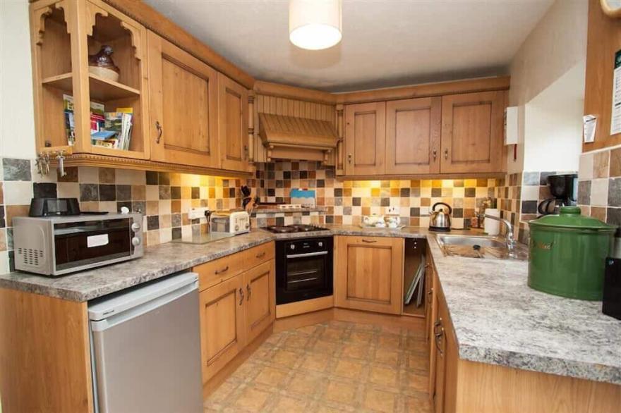 BLEABERRY COTTAGE, pet friendly, with open fire in Penrith
