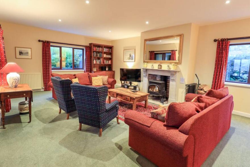 LOW HOUSE, with open fire in Penrith