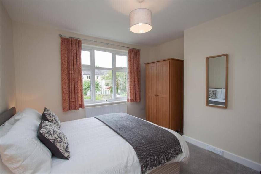 FELL END, pet friendly, with a garden in Keswick