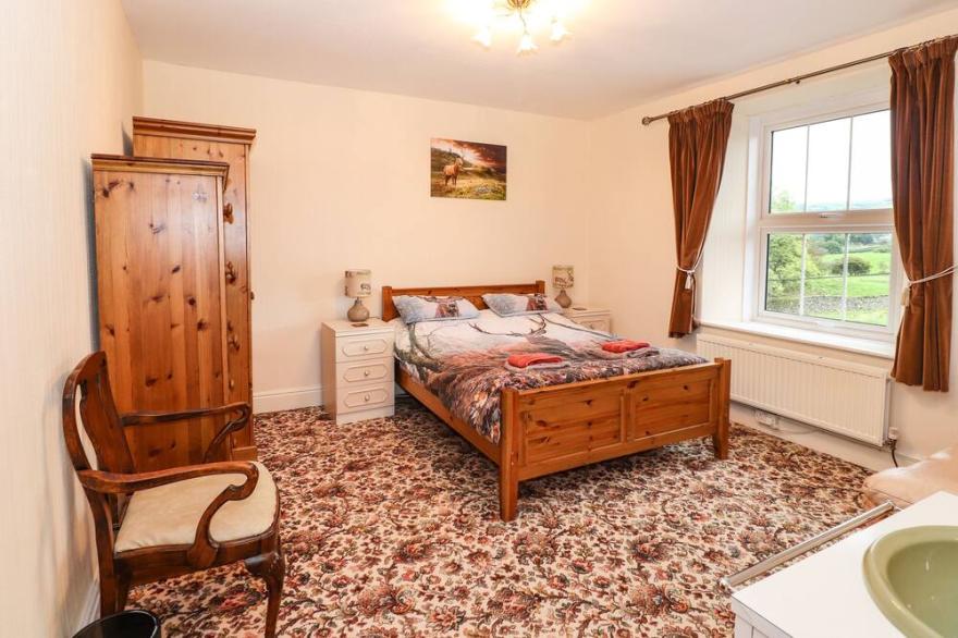 RAISTHWAITE FARM, pet friendly in Broughton-In-Furness