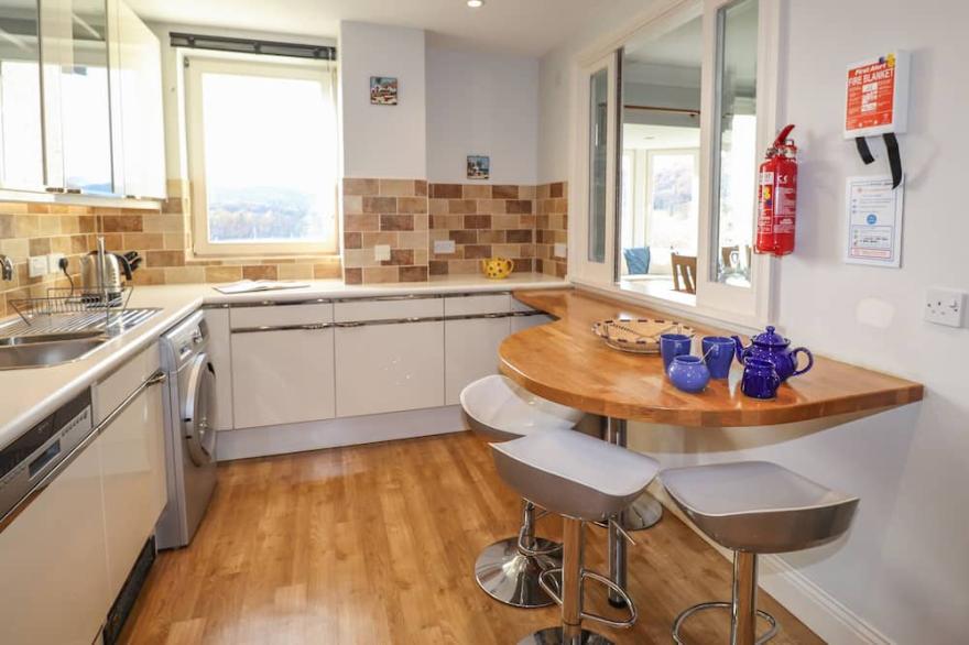 ROMNEY 14, family friendly, luxury holiday cottage in Ambleside