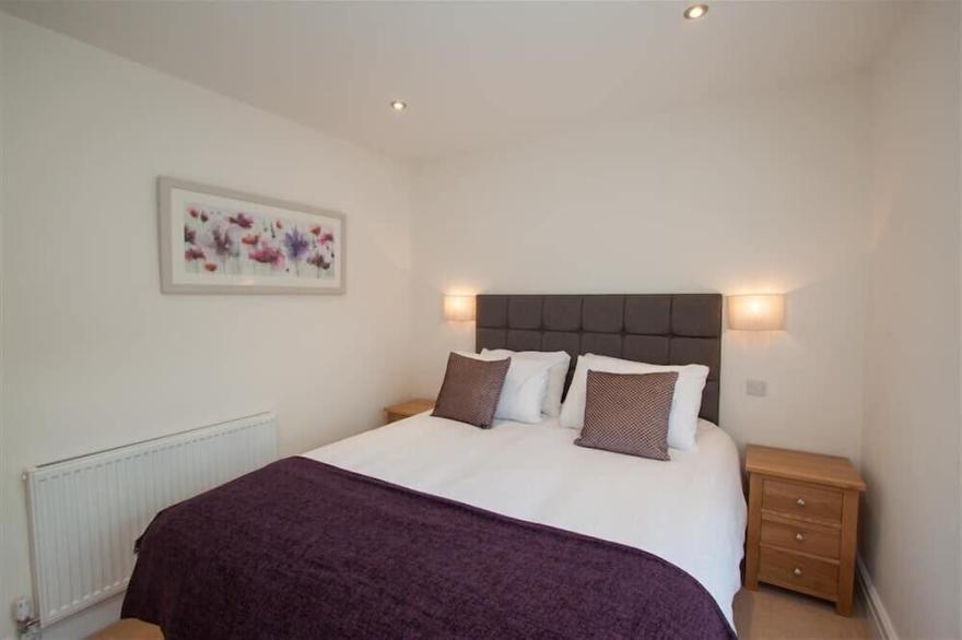 MYLNBECK, pet friendly, with open fire in Windermere