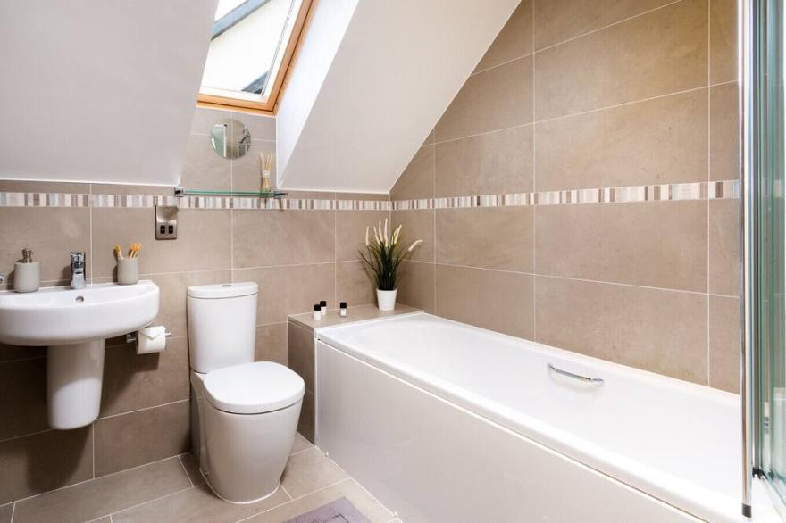 NO 7, pet friendly, luxury holiday cottage in Ambleside
