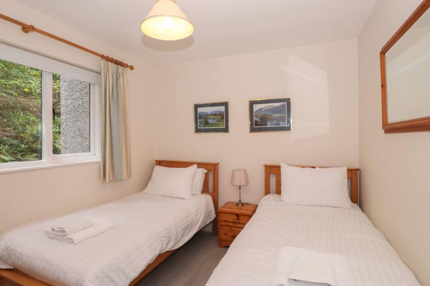 PUDDLEDUCK, family friendly, with a garden in Chapel Stile