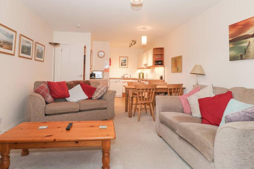 PUDDLEDUCK, family friendly, with a garden in Chapel Stile