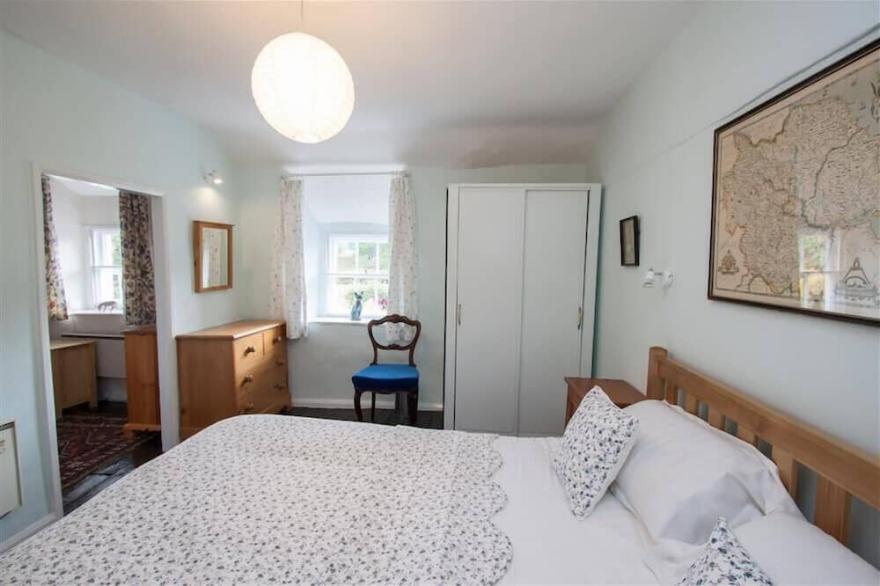 THE OLD FARM, pet friendly, with open fire in Ambleside