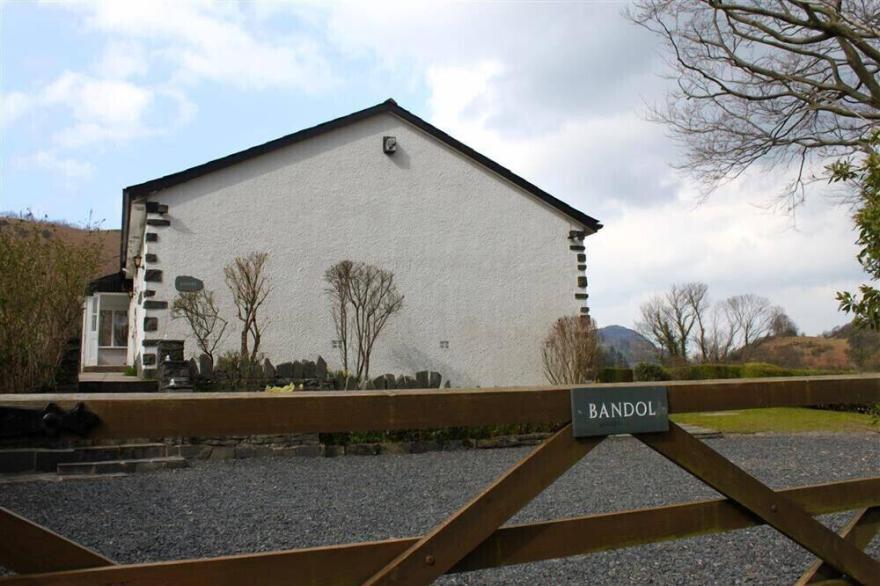 BANDOL, family friendly, with open fire in Braithwaite