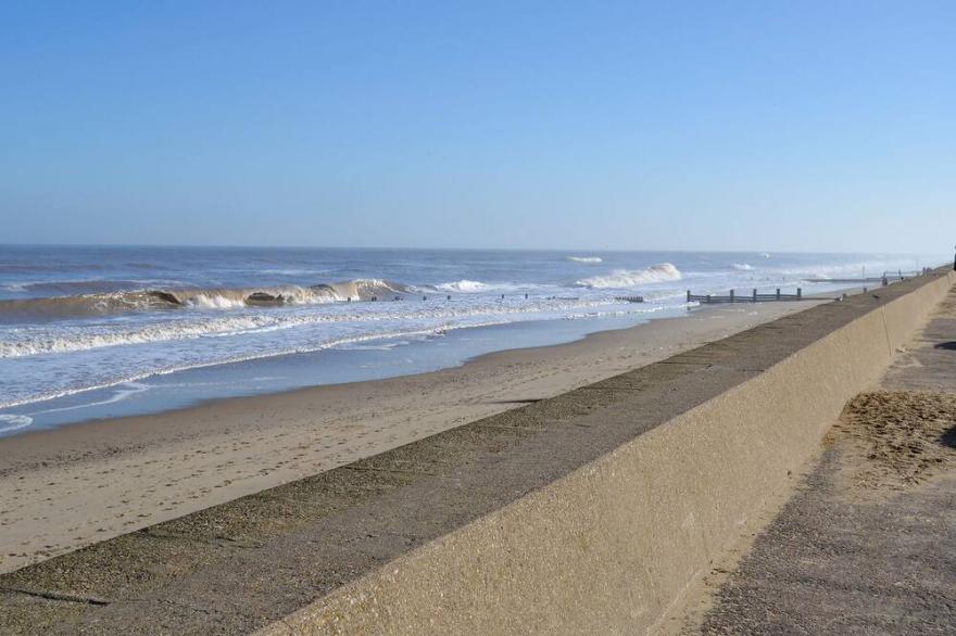 1 bedroom accommodation in Walcott, near Happisburgh