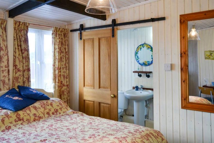 1 bedroom accommodation in Walcott, near Happisburgh