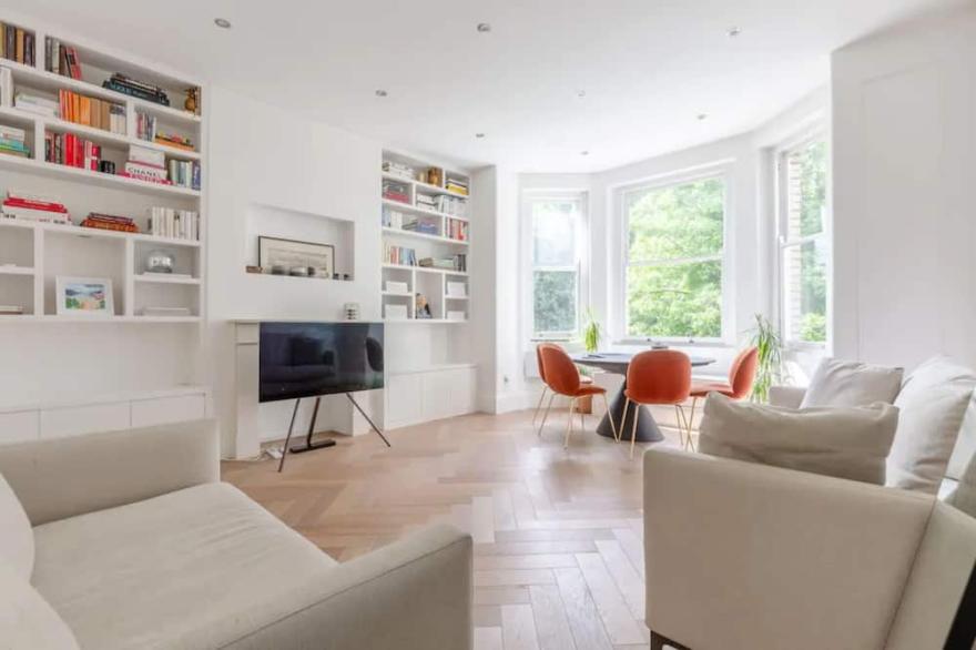 Spacious 1 Bedroom Apartment Near Primrose Hill