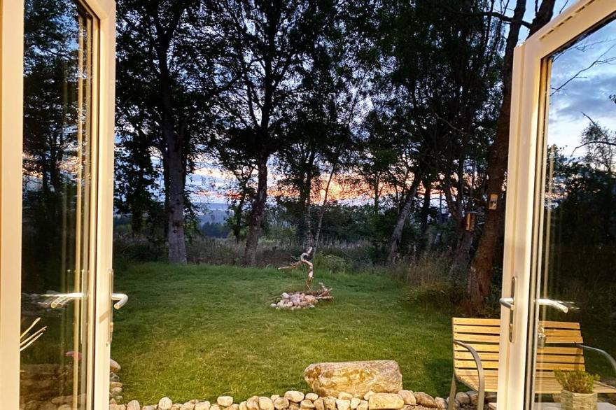 Romantic, luxury lodge on the NC500 - Druid House Lodge