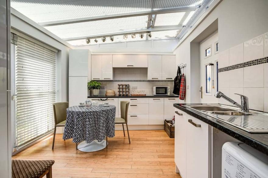 High Trees Blenheim View I WoodstockI Cotswolds holiday cottageI sleeps 5