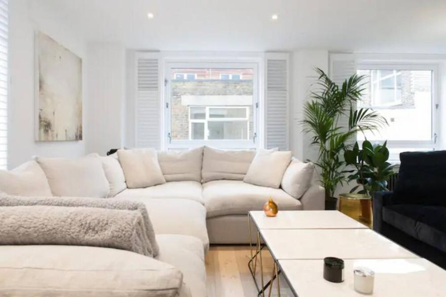 Stunning Newly Refurbished 2BD Shoreditch Flat