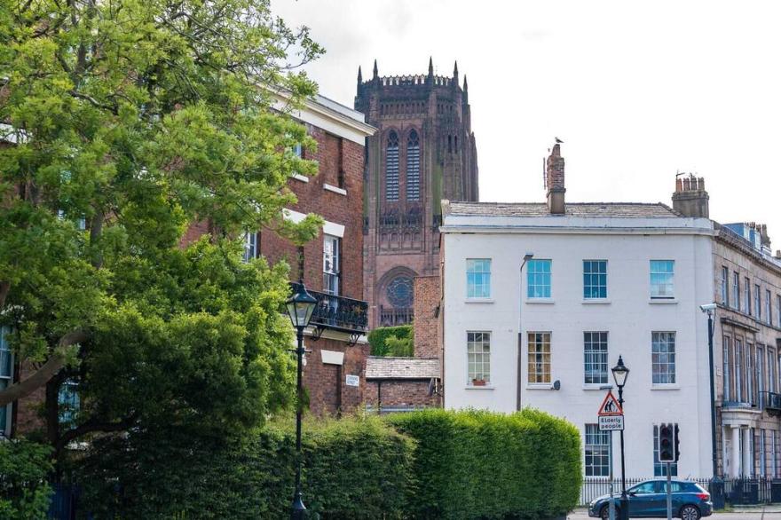 Host Apartments | The Georgian Quarters at Bedford St V