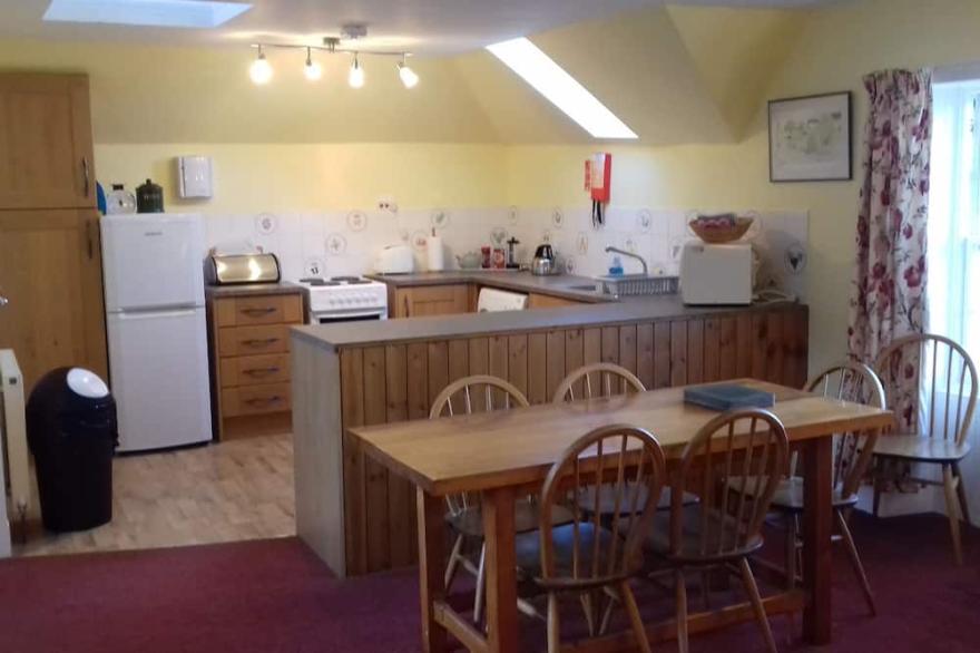 McIntyre Cottage - Traditional 2 Bedroom Cottage on Beautiful Blairquhan Estate