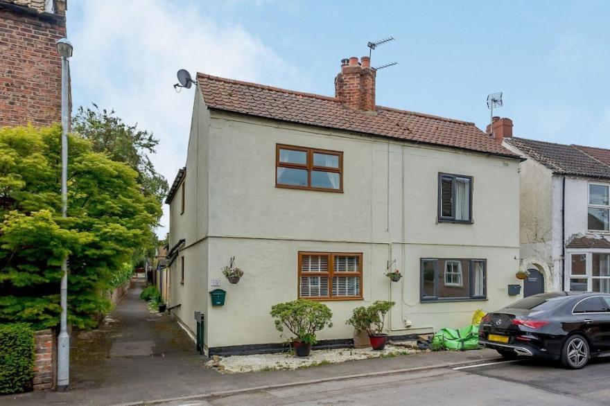 2 bedroom accommodation in Selby