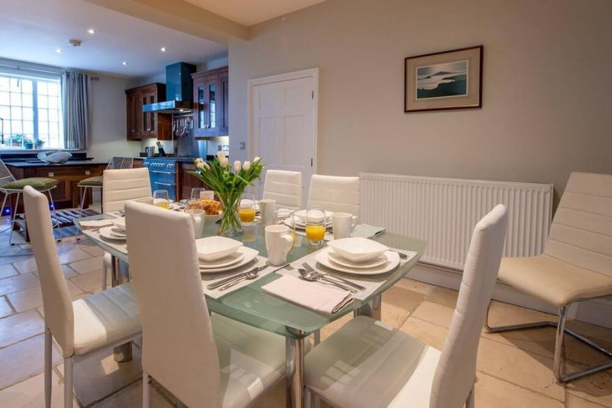 Pass the Keys | Stunning Georgian town house in the centre of town