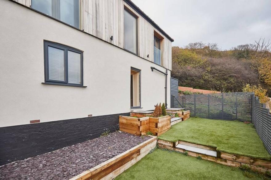 Host & Stay | Watch House