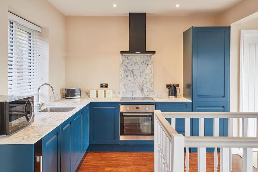 Host & Stay | Watch House