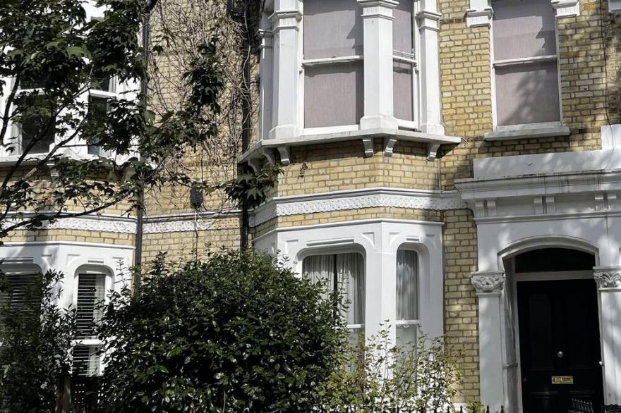 Parsons Green SW6 garden flat London oasis