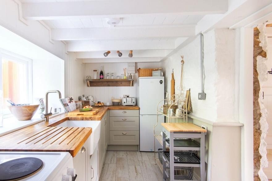 Tewennow Cottage - sleeps 2 - Cubert near Newquay
