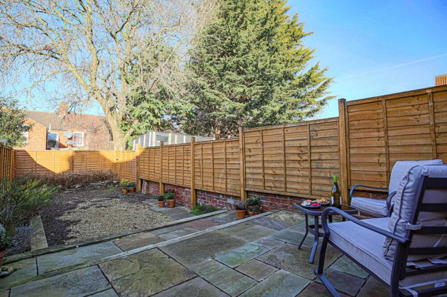 Newington Road - 2 Bed Home