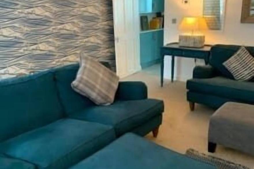 Flora Dora - Luxury cottage, central, beautiful