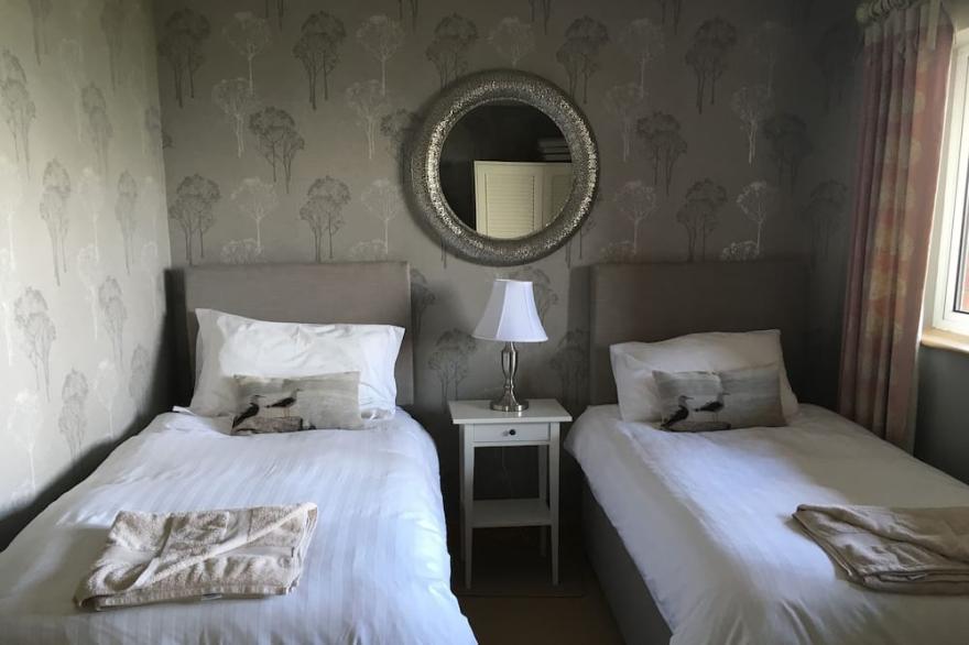 SHORELINE - Luxury apartment on the shore of Belfast Lough