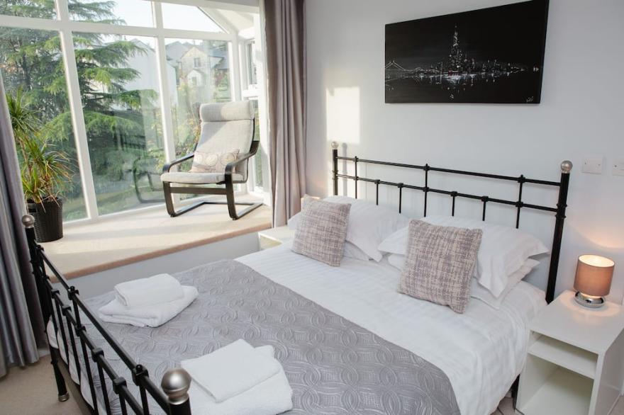 Luxurious, Contemporary Detached Holiday Home on a quiet cul-de-sac