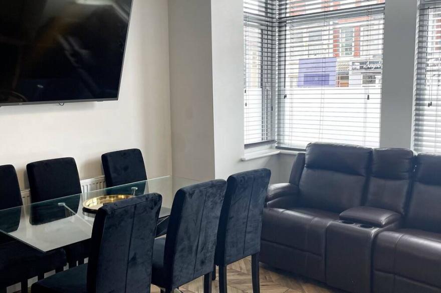 Heart of Town 2 Bed Apartment