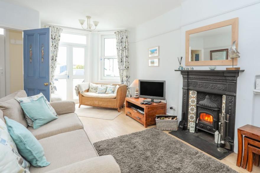 TY HAF, pet friendly, country holiday cottage in Rhosneigr