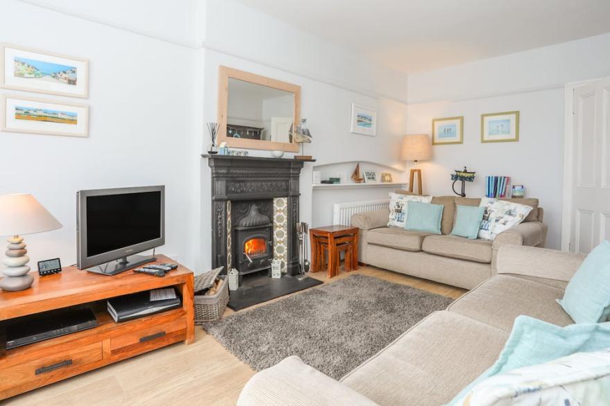 TY HAF, pet friendly, country holiday cottage in Rhosneigr
